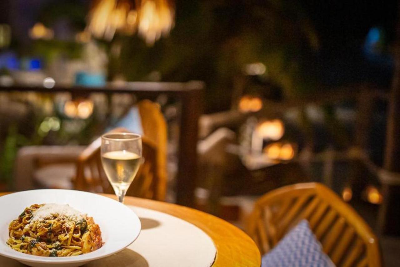 Coral Rocks & Restaurant Jambiani (Zanzibar)