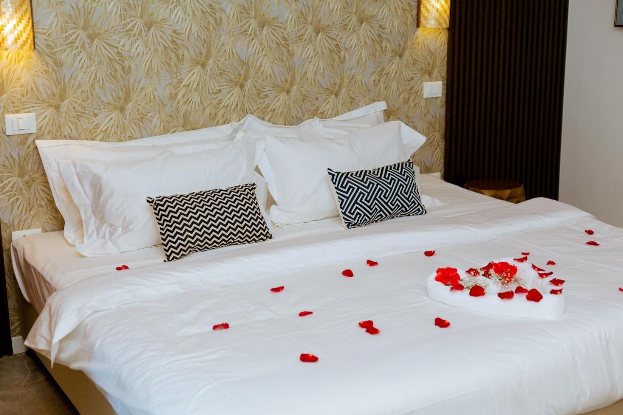 Coral Rocks & Restaurant Hotell 3*