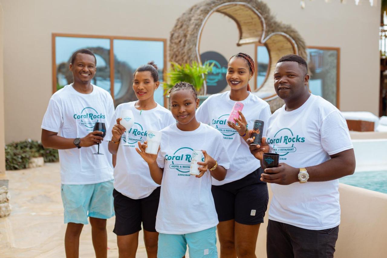 Coral Rocks & Restaurant Hotell 3*