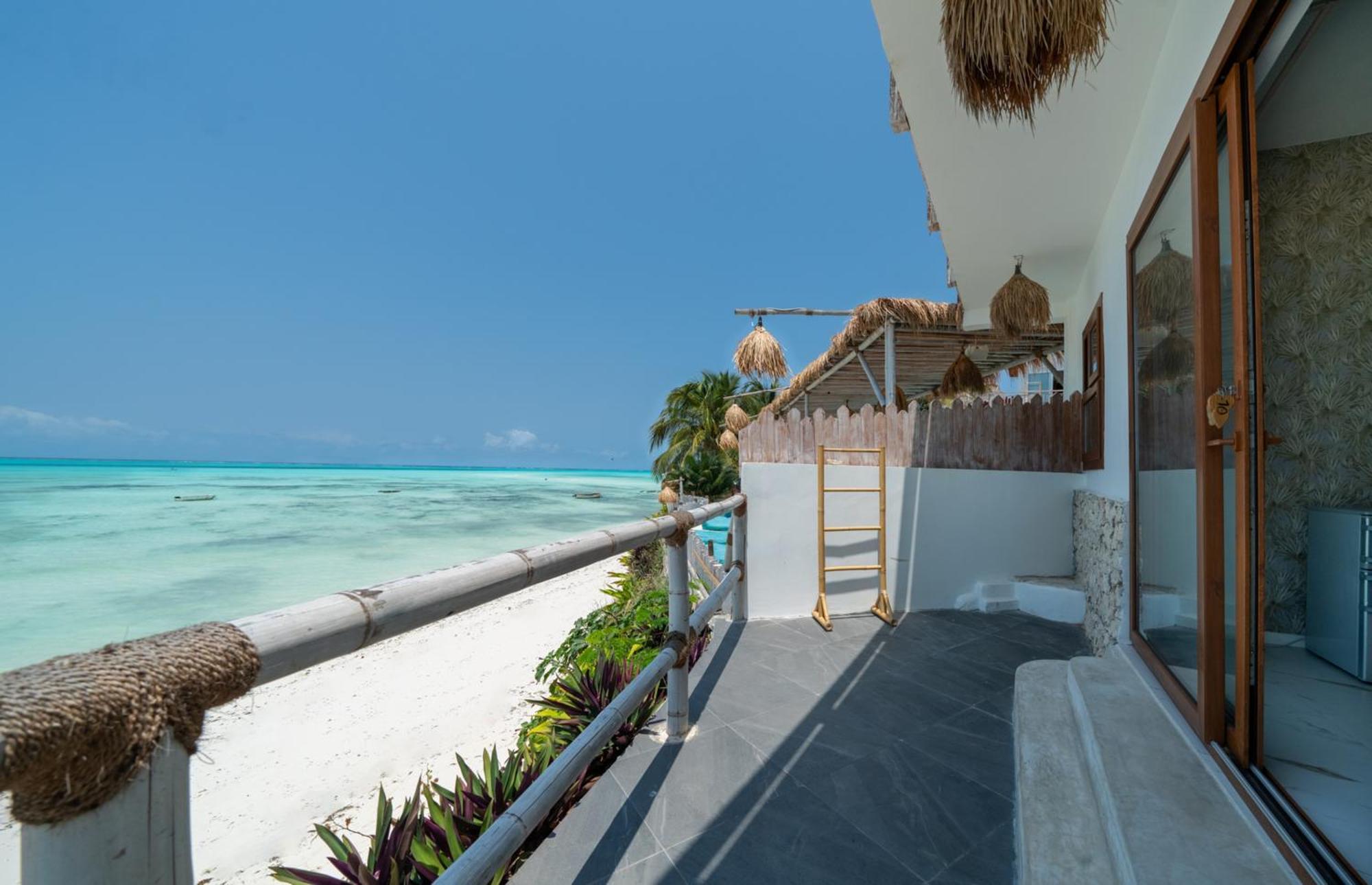 Hotell Coral Rocks & Restaurant