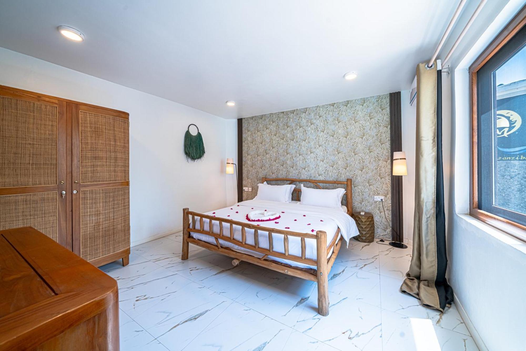 Hotell Coral Rocks & Restaurant