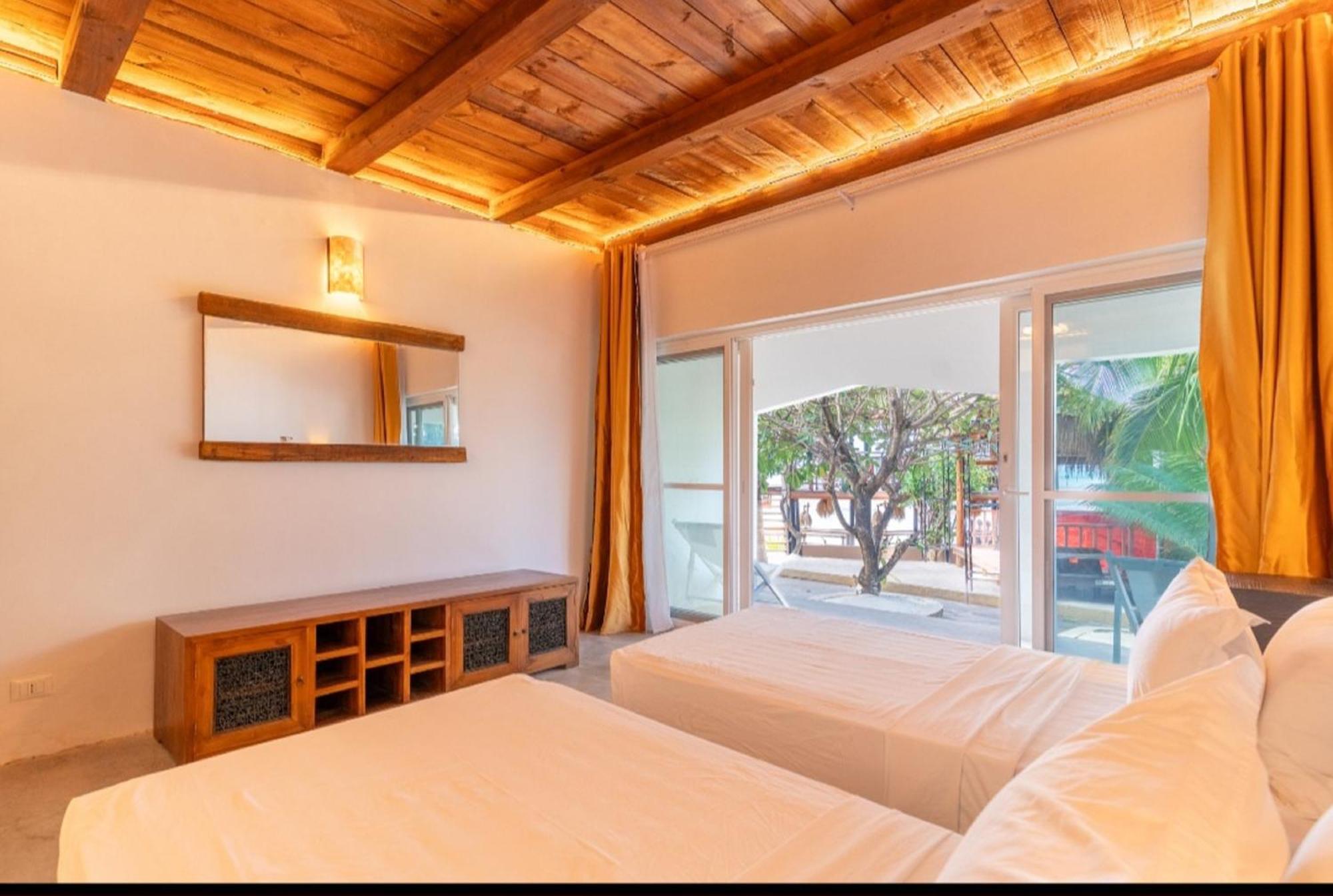 Hotell Coral Rocks & Restaurant 3*